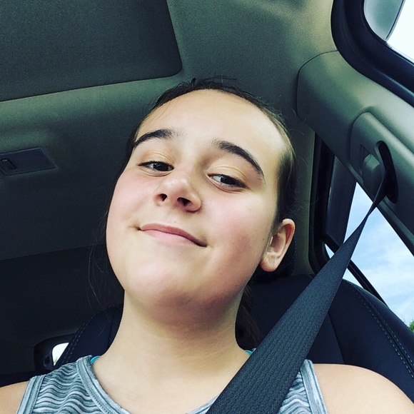 Meet your Posher, Addison - Picture 1 of 1